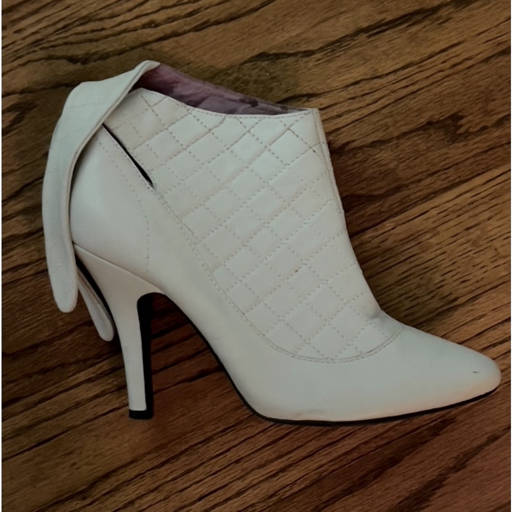 Sam Edelman Women’s Quilted Leather Heels Ankle Boots Booties Tie Back